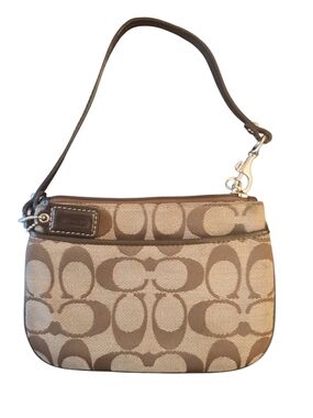 Coach Signature C Wristlet Vintage Classic Model Beige/Brown Purse